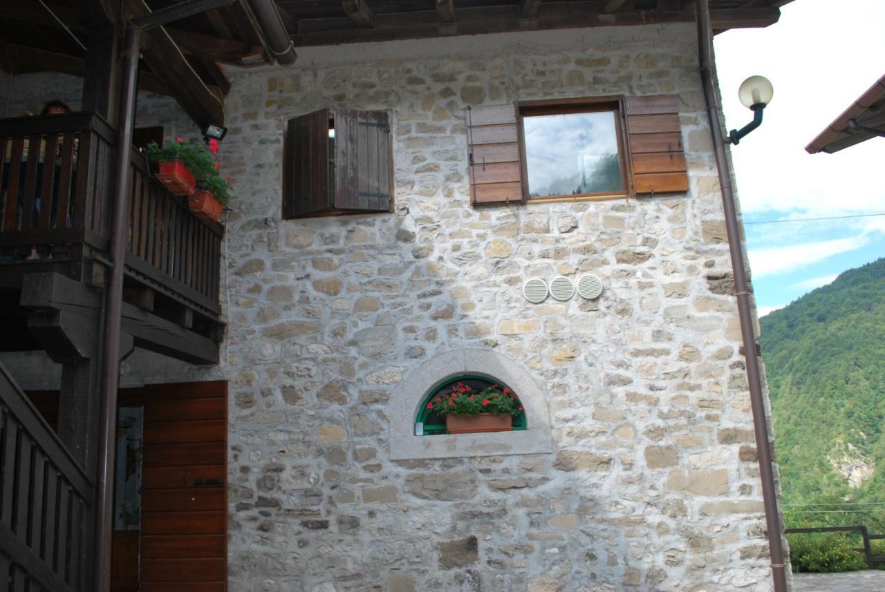 Rifugio Malga Grasia Caprizi Exterior photo
